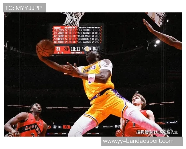 八村压哨三分绝杀后迅速退场被队友抓回现场引发笑声